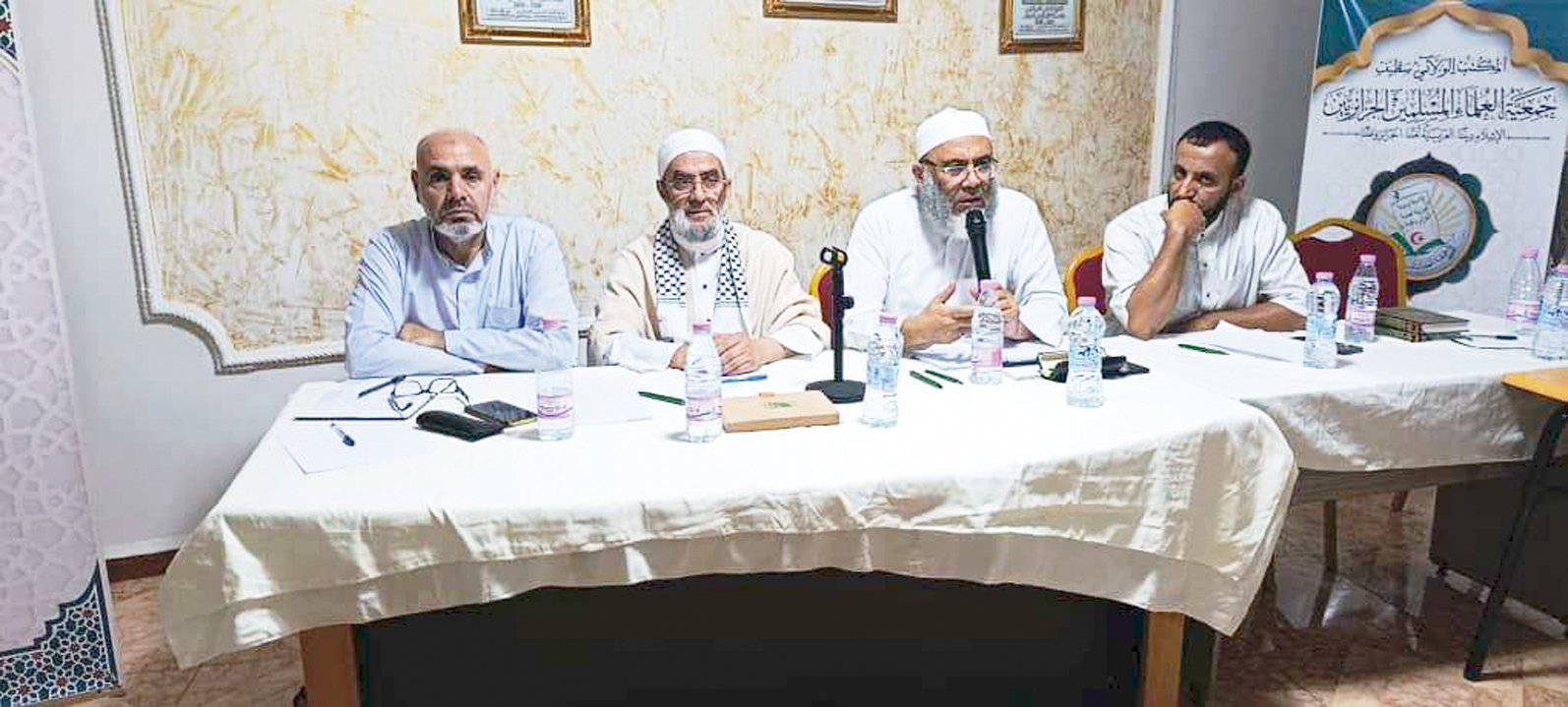 لجنة الإغاثة في جمعية العلماء تعقد اجتماعا جهويا في سطيف